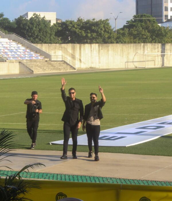 Elder Dayan y Lucas Dangond en el estadio Romelio Martinez