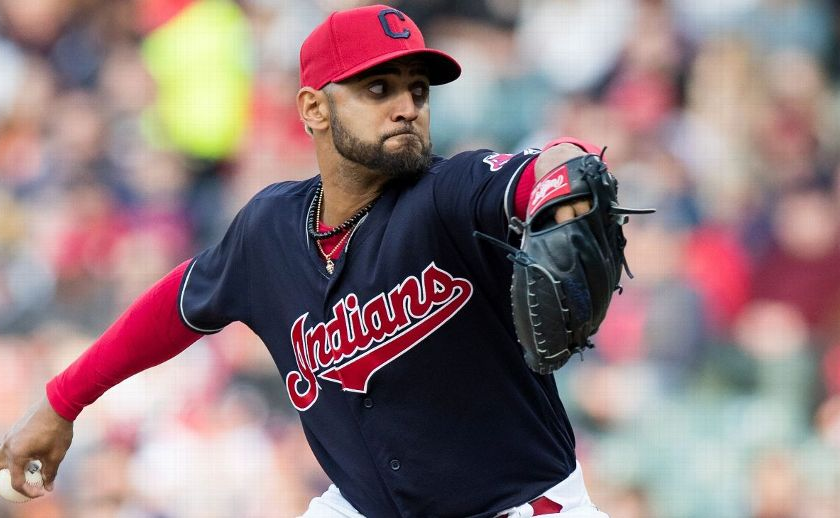 Danny Salazar lanzando para Cleveland Guardians (Indians). Foto por cortesía de ESPN